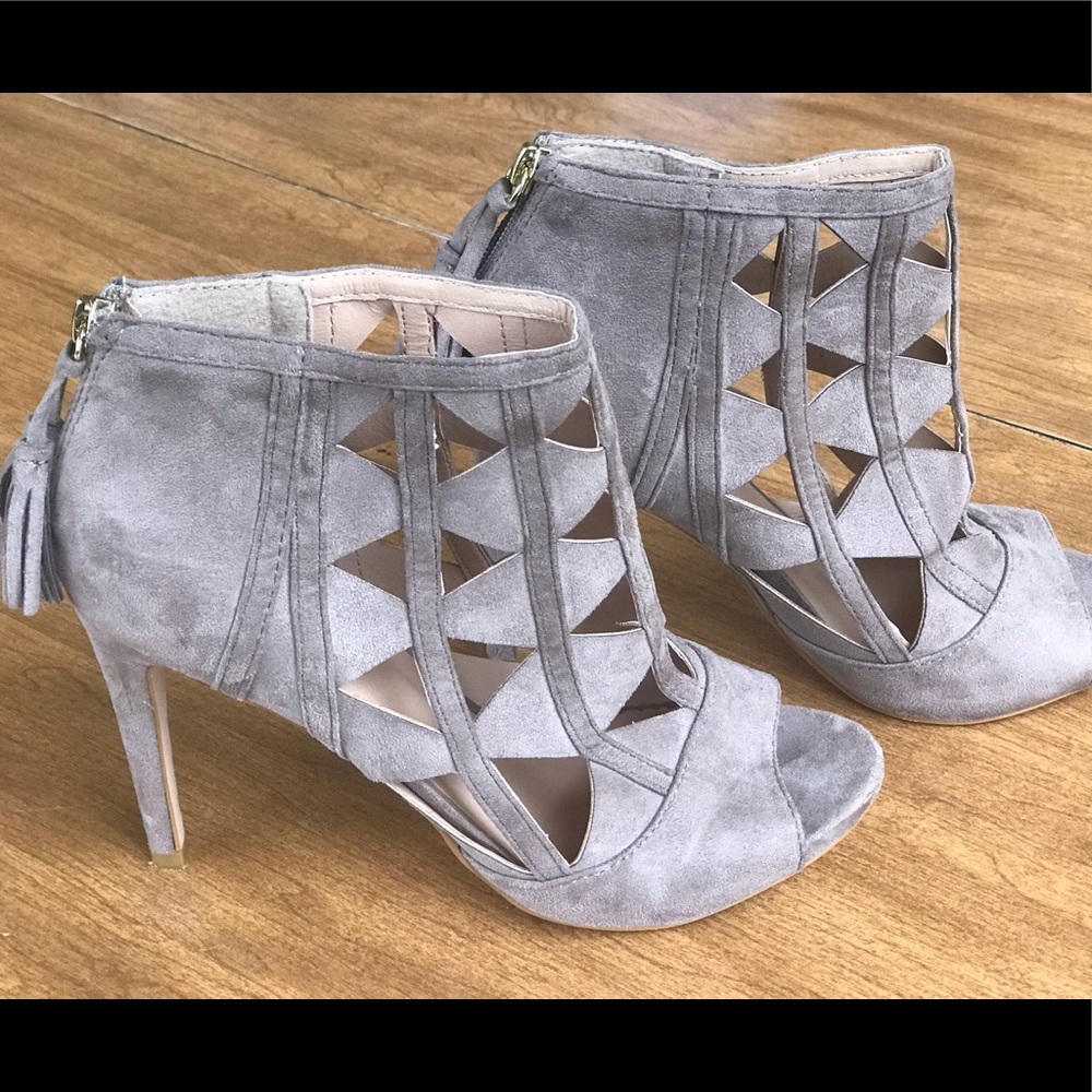 Gorgeous Suede Tribal Cutout Tassle Heels